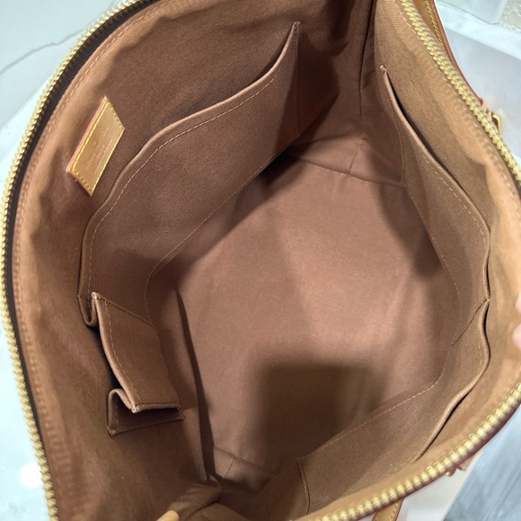 🔥Authentic Louis Vuitton PM Palermo🔥 - Picture 13 of 17